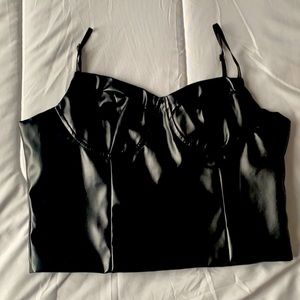 Black Sleeveless Top 🖤